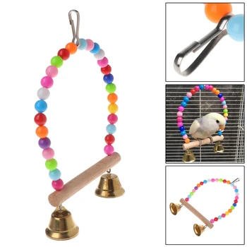 Bird Swing Окунь Клетка для попугая Подвесная игрушка с красочными пластиковыми бусинами Металлические колокольчики