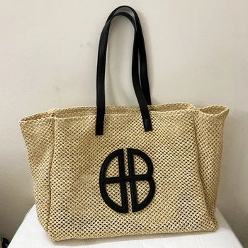Пляжные сумки для женщин 2023 года Новинка в сумках Роскошная дизайнерская соломенная сумка через плечо Бумага для плетения Hollow Out с внутренним карманом