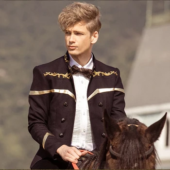  Последний дизайн Английский стиль Мужской блейзер Новый воротник-стойка Двубортный приталенный пиджак Мода Пиджак с золотым принтом вышивки