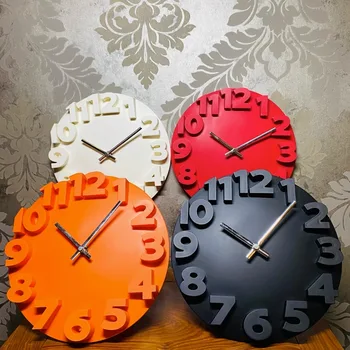 Простое и креативное украшение Настенные часы Гостиная Скандинавские часы Свет Роскошные бесшумные круглые настенные часы